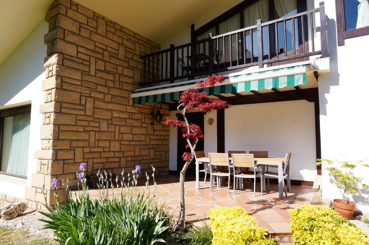 Aloka Rooms Sopela Bagian luar foto