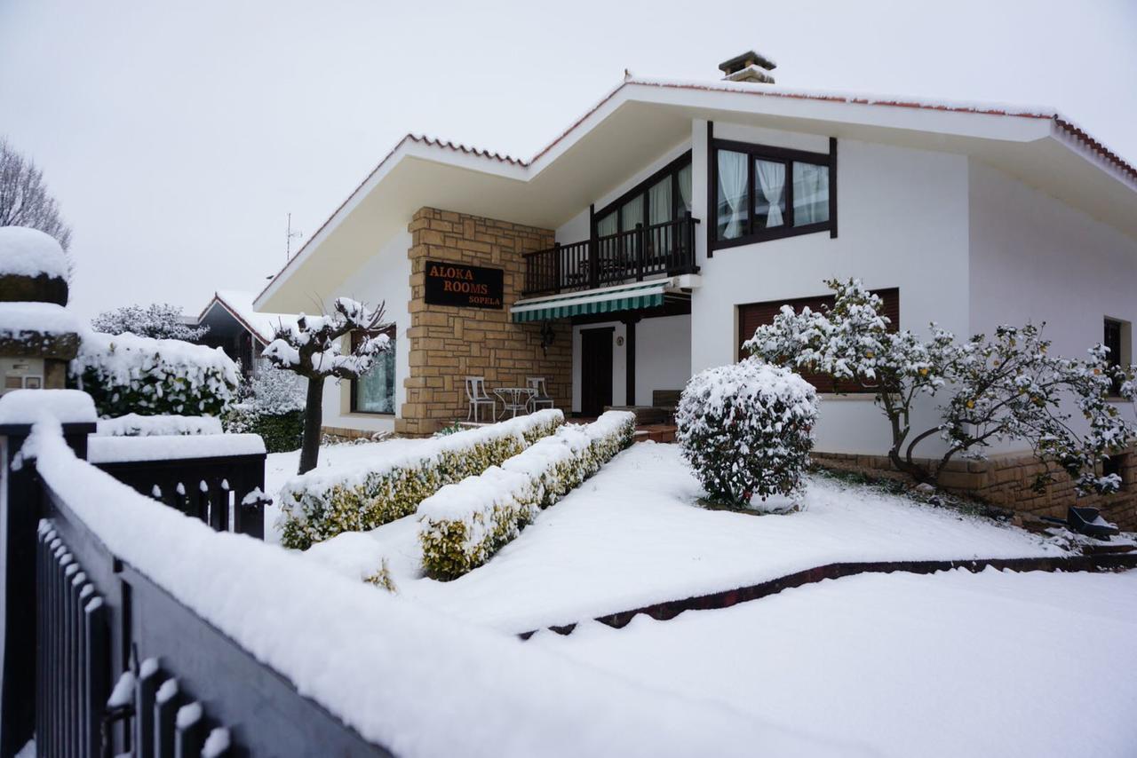 Aloka Rooms Sopela Bagian luar foto